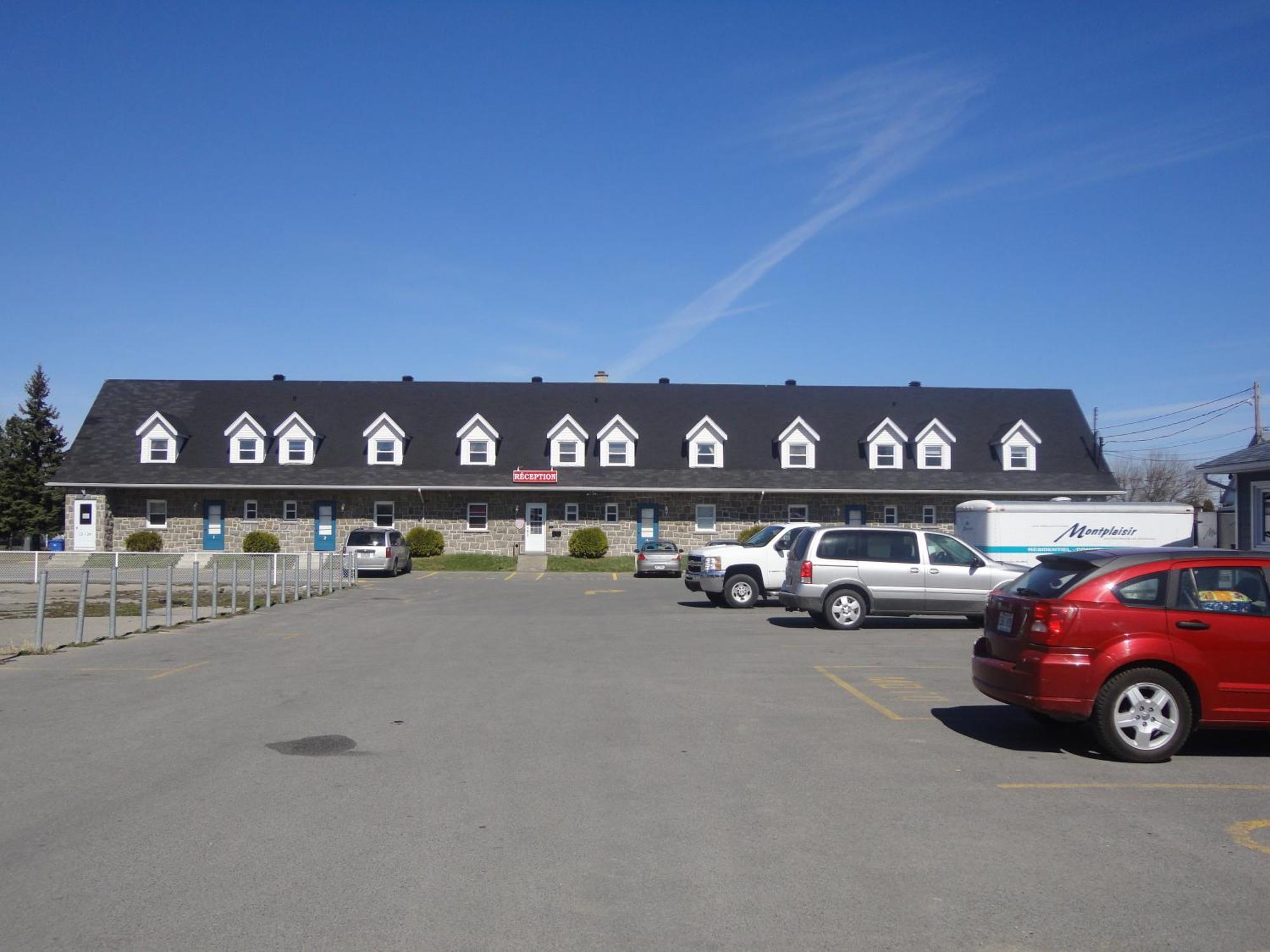 Motel Grande Ile Salaberry-de-Valleyfield Exteriör bild